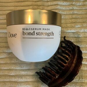 Dove 10 in 1 Bond Strength serum mask & tortoise hair clip